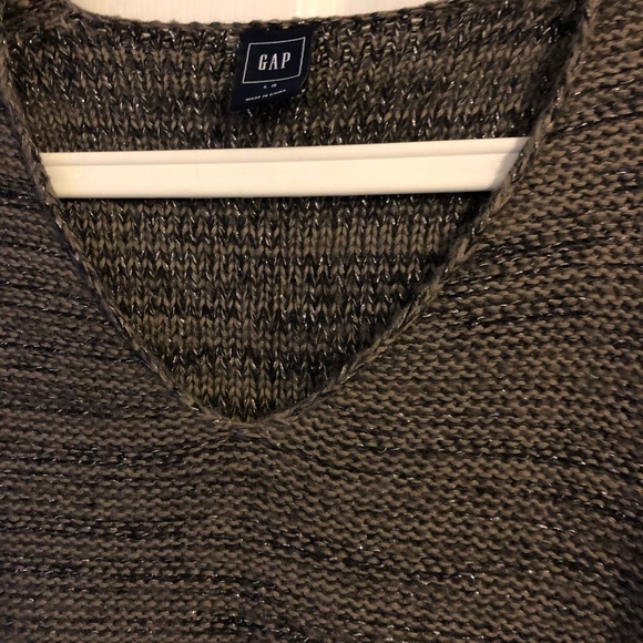 Gap, Grey with shiner silver thick knit sweater - Picture 3 of 4